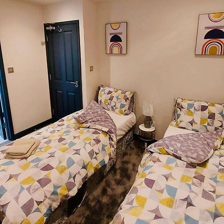 Green Lantern, Private En-Suite Double Bedroom Aveley Esterno foto