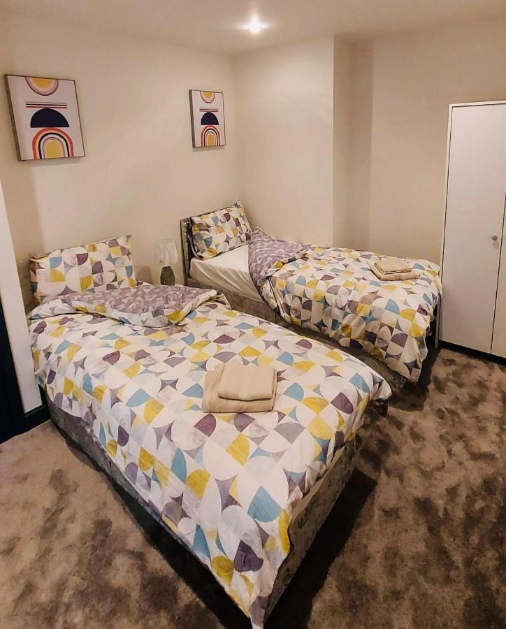 Green Lantern, Private En-Suite Double Bedroom Aveley Esterno foto